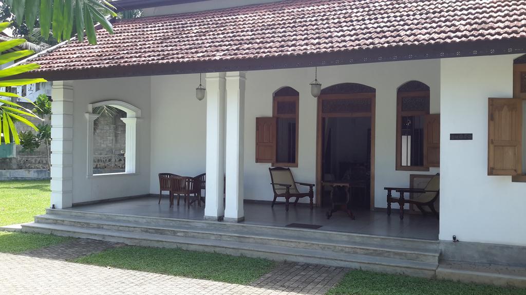 Villa Indrasiriya *