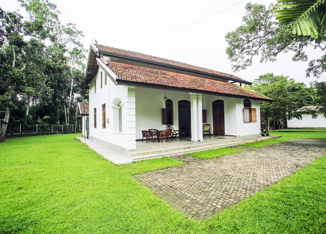 Indrasiriya Villa